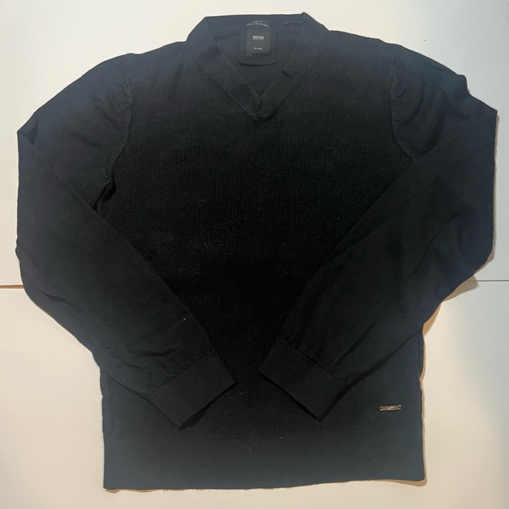 BOSS Men's V-Neck Sweater in Black